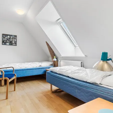 7 Bedroom Awesome In בית נופש